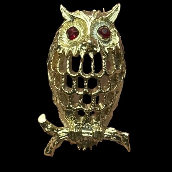 Vintage 50s Gold Tone Red Eye Owl Brooch Gerry's - Picture 1 of 4